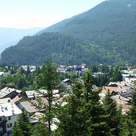 Pensione Bianca Bardonecchia Exterior photo