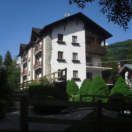 Pensione Bianca Bardonecchia Exterior photo
